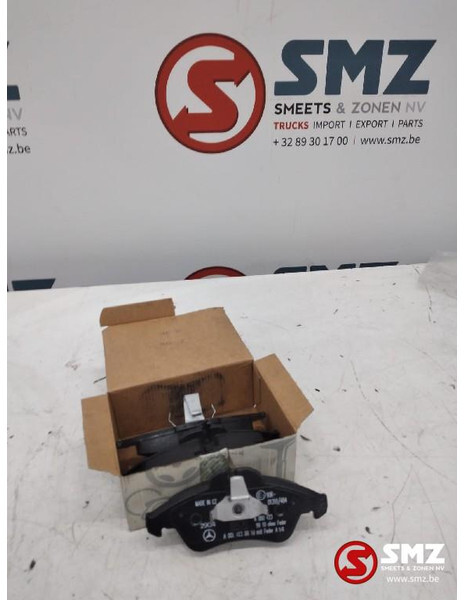 Mercedes-Benz Set remblokken mercedes sprinter w909 a0084204220 - Plăcuțe frână pentru Camion: Foto 1 Mercedes-Benz Set remblokken mercedes sprinter w909 a0084204220 - Plăcuțe frână pentru Camion: Foto 1