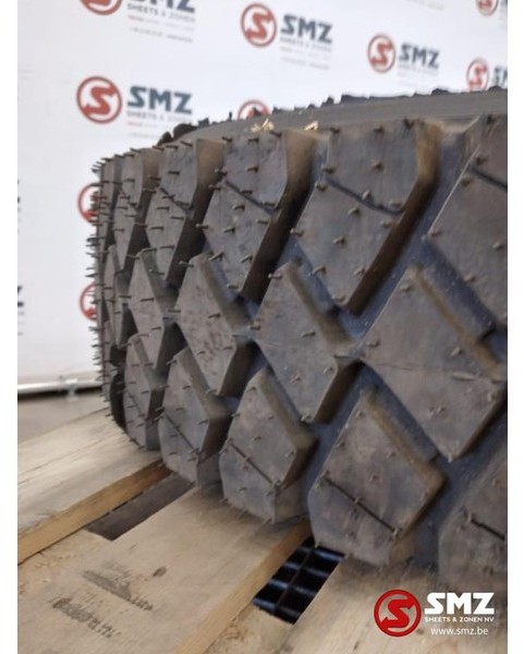 Michelin Occ Band 295/80R22.5 Michelin - Anvelopă pentru Camion: Foto 1 Michelin Occ Band 295/80R22.5 Michelin - Anvelopă pentru Camion: Foto 1