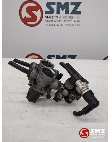 MAN Occ set begrenzingsventielen WABCO + pneumatische - Piesă de schimb pentru Camion: Foto 1 MAN Occ set begrenzingsventielen WABCO + pneumatische - Piesă de schimb pentru Camion: Foto 1