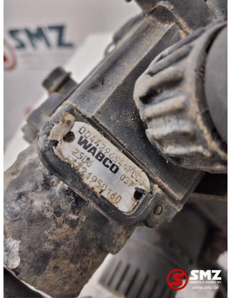 Mercedes-Benz Occ remkrachtregelaar + ABS magneetventiel vooras - Piesă de schimb pentru Camion: Foto 4 Mercedes-Benz Occ remkrachtregelaar + ABS magneetventiel vooras - Piesă de schimb pentru Camion: Foto 4