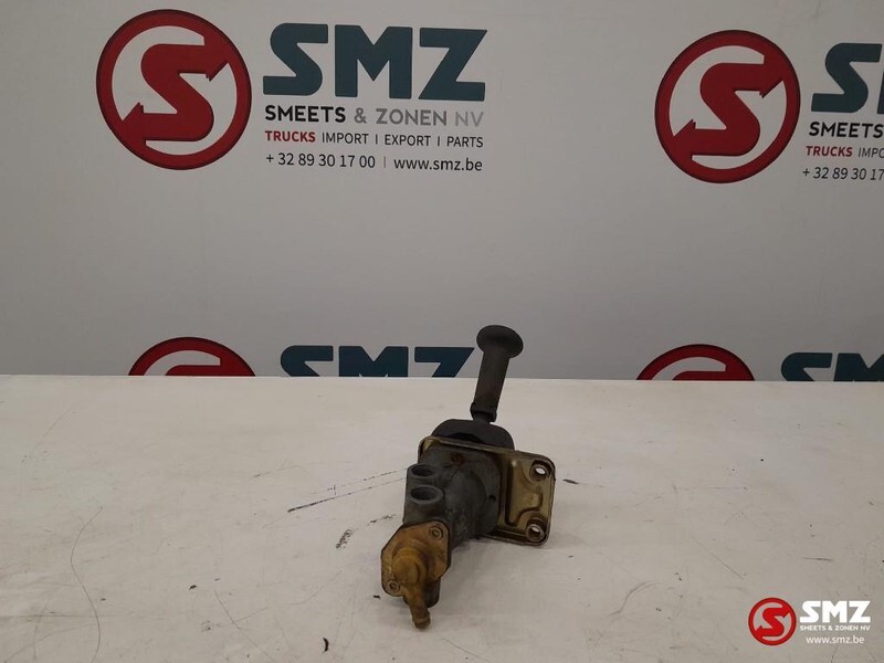 Wabco Occ handremklep Wabco 9617221510 - Piesă de schimb pentru Camion: Foto 2 Wabco Occ handremklep Wabco 9617221510 - Piesă de schimb pentru Camion: Foto 2