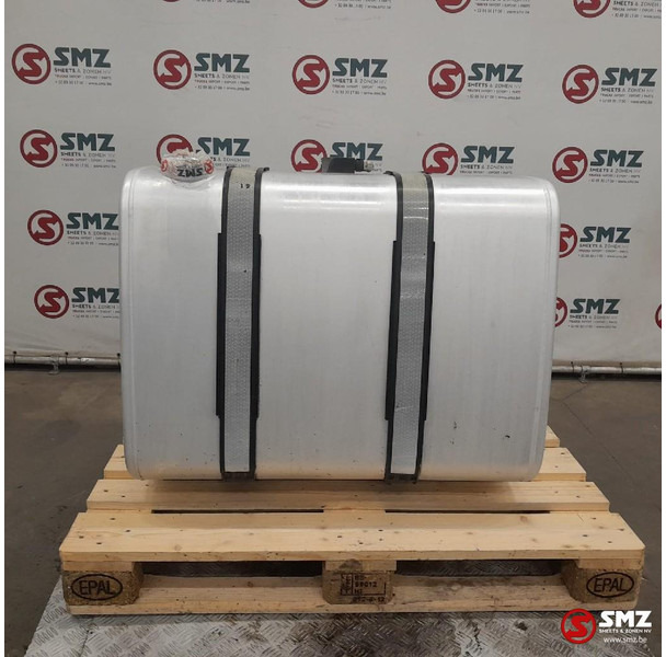 Renault Occ brandstoftank 360L + brandstofniveausensor Ren - Rezervor combustibil pentru Camion: Foto 1 Renault Occ brandstoftank 360L + brandstofniveausensor Ren - Rezervor combustibil pentru Camion: Foto 1