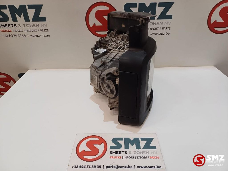 Scania Occ koplamp rechts Scania - Far pentru Camion: Foto 3 Scania Occ koplamp rechts Scania - Far pentru Camion: Foto 3