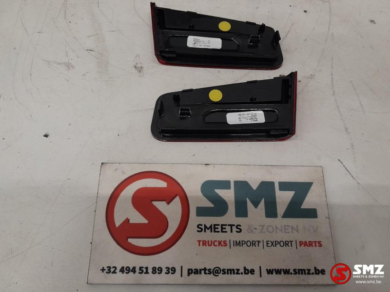 Scania Occ set links + rechts zijverlichting Scania - Lumină pentru Camion: Foto 2 Scania Occ set links + rechts zijverlichting Scania - Lumină pentru Camion: Foto 2