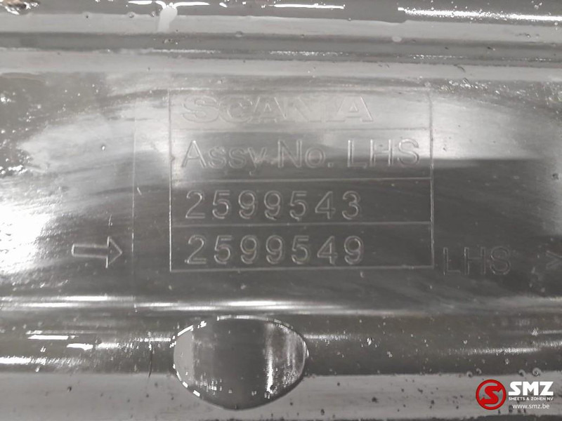 Scania Occ spatbord links vooraan Scania - Caroserie și exterior pentru Camion: Foto 5 Scania Occ spatbord links vooraan Scania - Caroserie și exterior pentru Camion: Foto 5