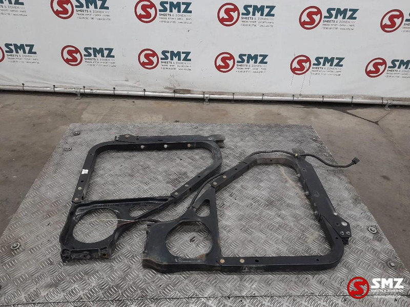 Volvo Occ 2 sideskirtbeugels Volvo - Cadru/ Şasiu pentru Camion: Foto 2 Volvo Occ 2 sideskirtbeugels Volvo - Cadru/ Şasiu pentru Camion: Foto 2