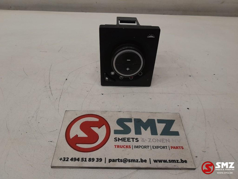 Volvo Occ lichtschakelaar Volvo - Sistem electric pentru Camion: Foto 1 Volvo Occ lichtschakelaar Volvo - Sistem electric pentru Camion: Foto 1