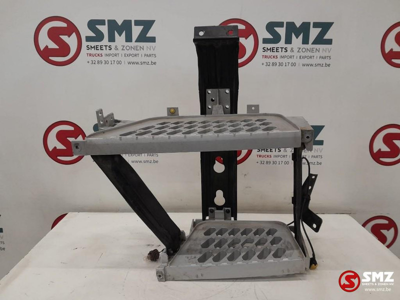 Volvo Occ opstapbak rechts Volvo - Cabină și interior pentru Camion: Foto 1 Volvo Occ opstapbak rechts Volvo - Cabină și interior pentru Camion: Foto 1