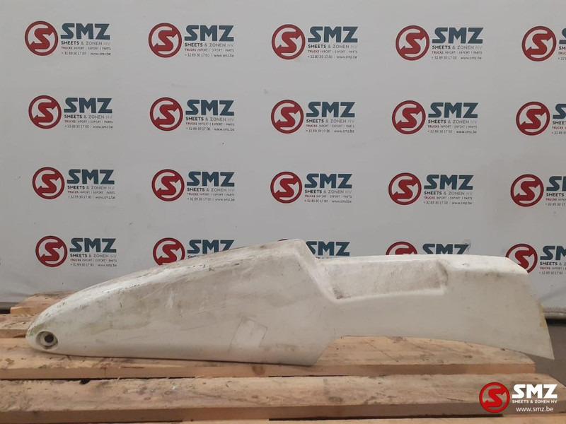 Volvo Occ zijdakspoiler links Volvo - Aerodinamică/ Spoiler pentru Camion: Foto 1 Volvo Occ zijdakspoiler links Volvo - Aerodinamică/ Spoiler pentru Camion: Foto 1