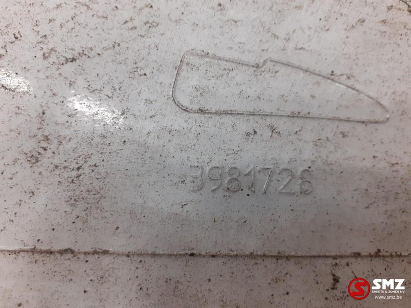 Volvo Occ zijdakspoiler rechts Volvo - Aerodinamică/ Spoiler pentru Camion: Foto 3 Volvo Occ zijdakspoiler rechts Volvo - Aerodinamică/ Spoiler pentru Camion: Foto 3