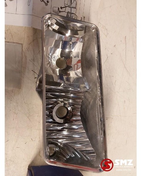 Volvo Volvo mistlicht reflector koplamp links - Far pentru Camion: Foto 4 Volvo Volvo mistlicht reflector koplamp links - Far pentru Camion: Foto 4