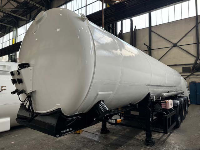 CRYOLOR Gas tank semi-trailer cryogenic used for nitrogen, argon, oxygen, LIN, LOX, LAR. - Semiremorcă cisternă: Foto 2 CRYOLOR Gas tank semi-trailer cryogenic used for nitrogen, argon, oxygen, LIN, LOX, LAR. - Semiremorcă cisternă: Foto 2