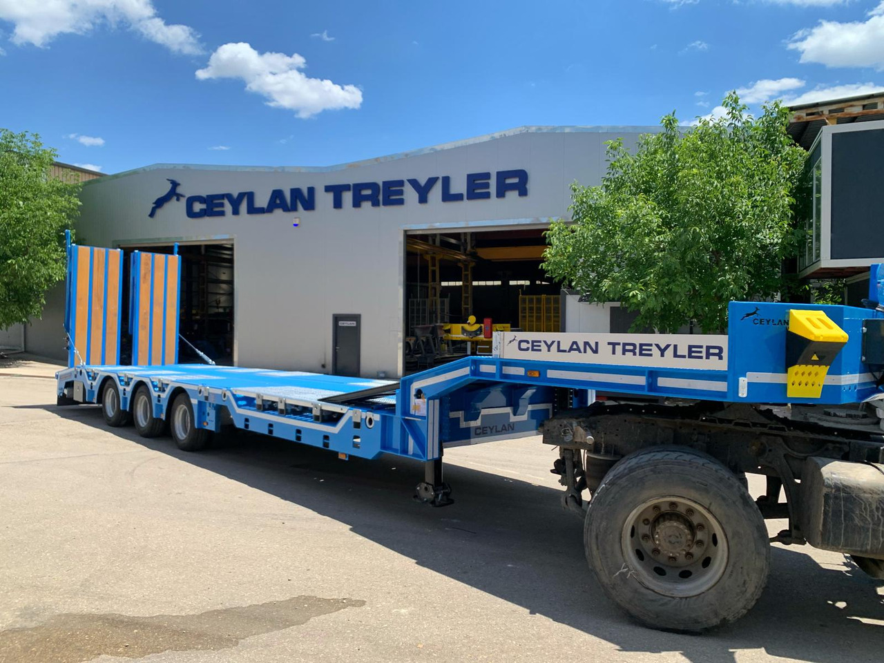 CEYLAN 3 AXLES STANDART & EXTENDABLE LOWBED - Semiremorcă transport agabaritic: Foto 1 CEYLAN 3 AXLES STANDART & EXTENDABLE LOWBED - Semiremorcă transport agabaritic: Foto 1