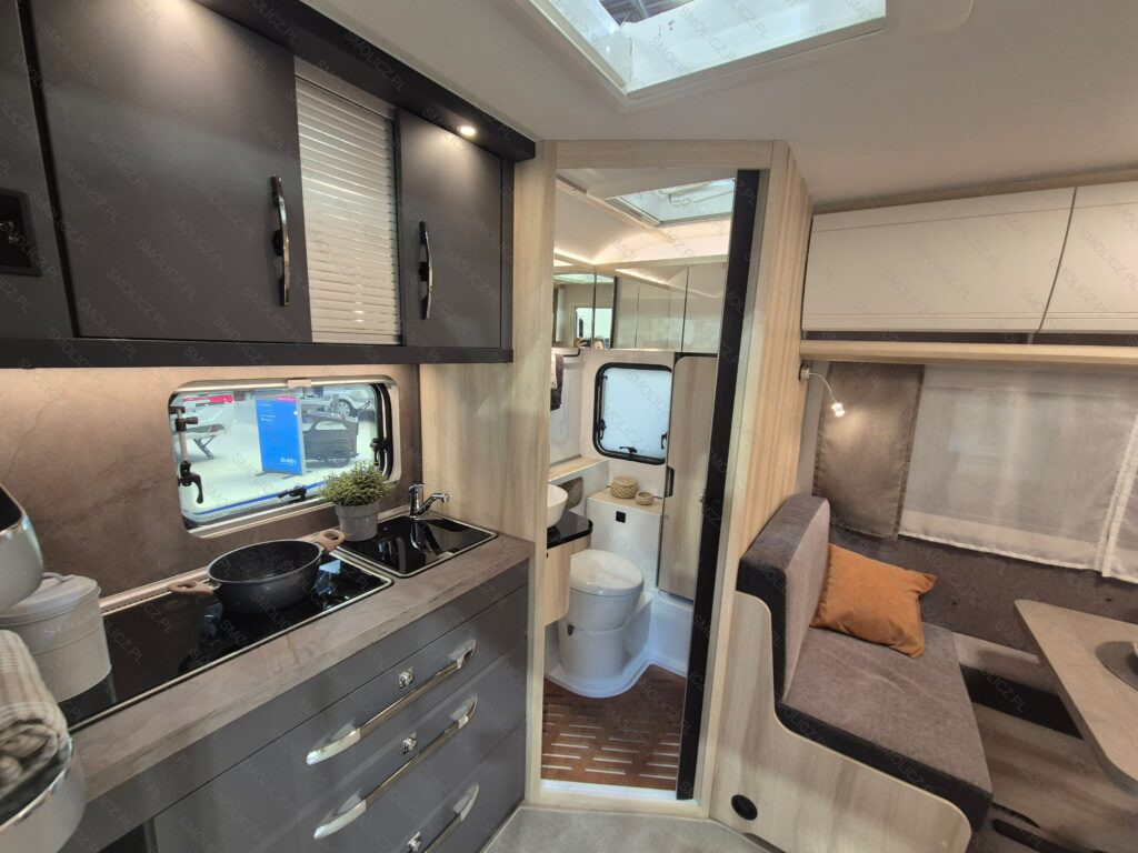 DE LUXE 460 SL - Rulotă: Foto 3 DE LUXE 460 SL - Rulotă: Foto 3