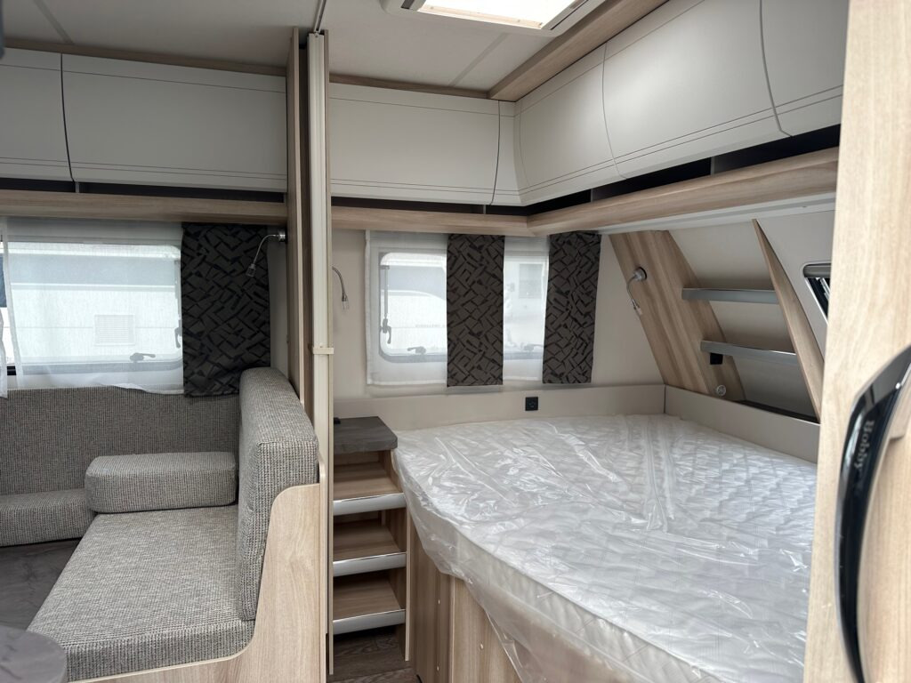 DE LUXE 545 KMF 2024 - Rulotă: Foto 5 DE LUXE 545 KMF 2024 - Rulotă: Foto 5