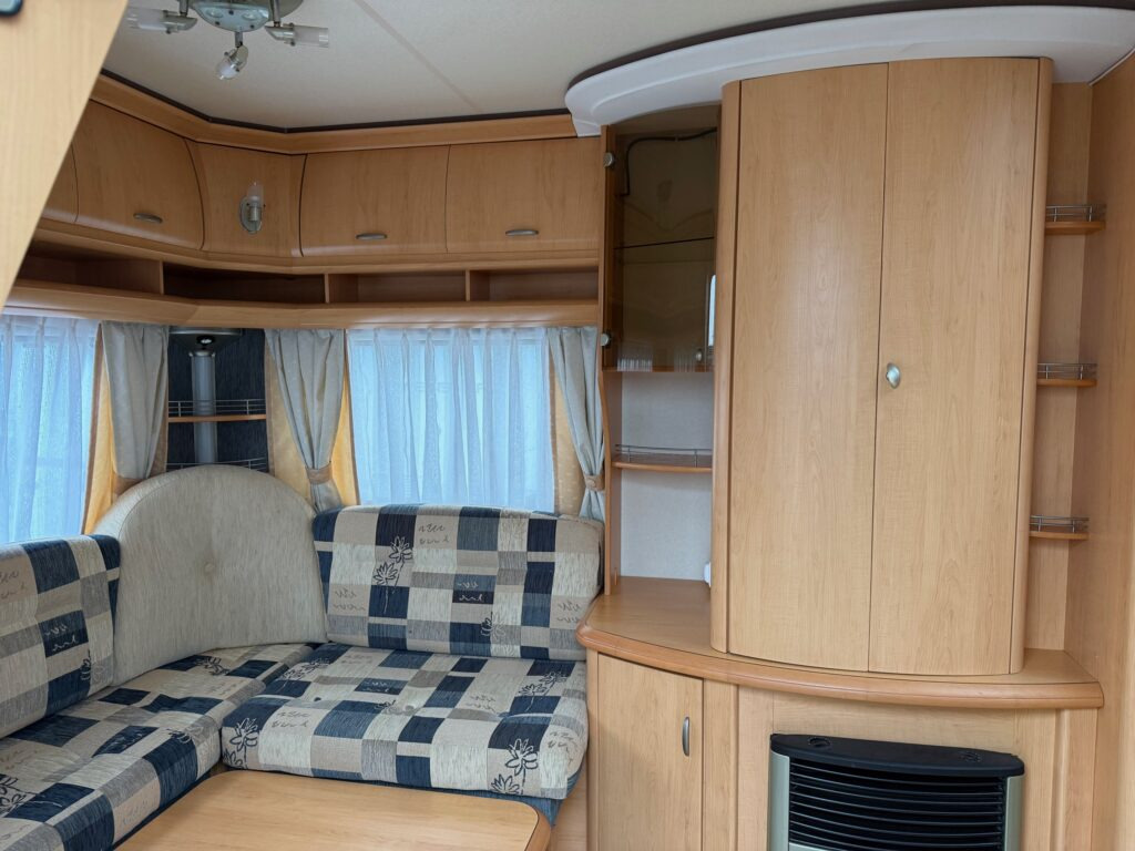 Hobby De Luxe 540 UL 2007 - Rulotă: Foto 5 Hobby De Luxe 540 UL 2007 - Rulotă: Foto 5