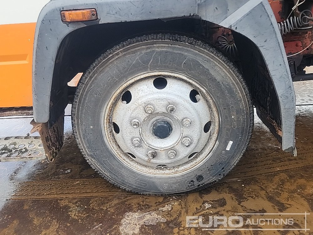1995 Volvo FL6 14 - Camion cisternă: Foto 5 1995 Volvo FL6 14 - Camion cisternă: Foto 5
