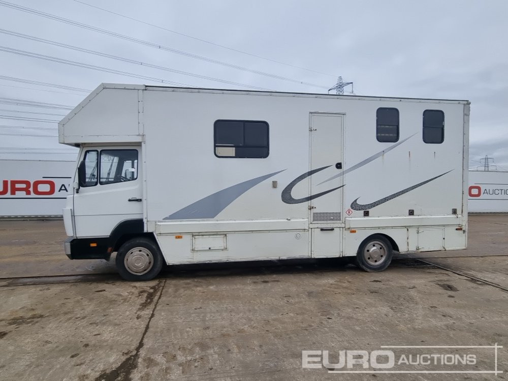 1998 Mercedes 814 - Camion transport cai: Foto 2 1998 Mercedes 814 - Camion transport cai: Foto 2