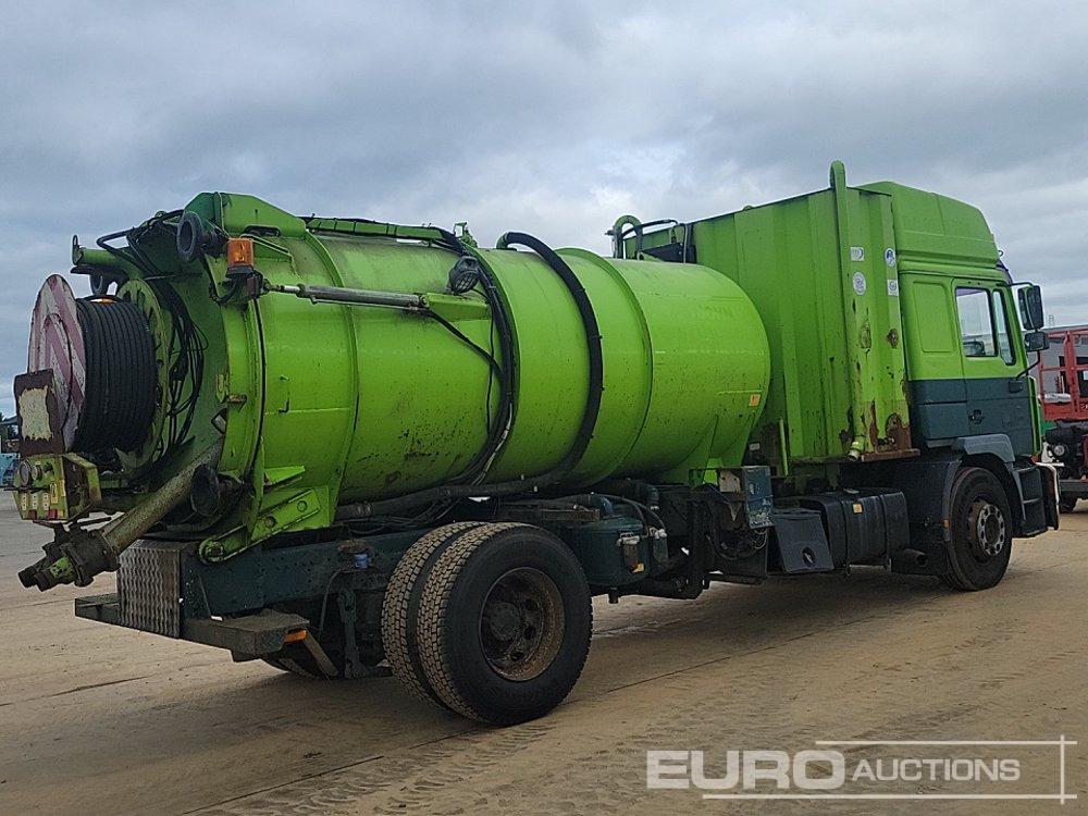 2005 MAN ME18.220 - Camion cisternă: Foto 5 2005 MAN ME18.220 - Camion cisternă: Foto 5