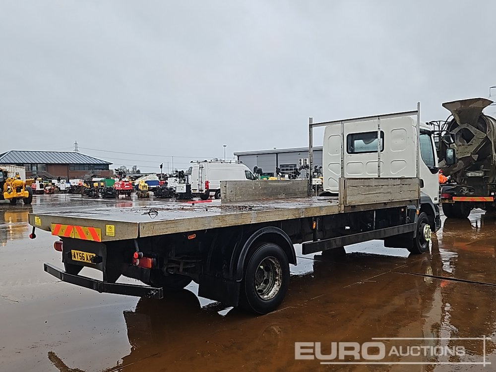 2006 DAF 55.180 - Camion platformă: Foto 5 2006 DAF 55.180 - Camion platformă: Foto 5