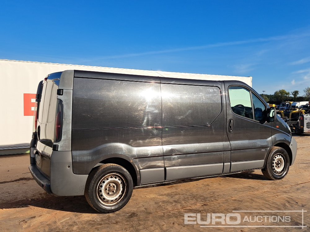 2006 Opel Vivaro - Autoutilitară compactă: Foto 5 2006 Opel Vivaro - Autoutilitară compactă: Foto 5