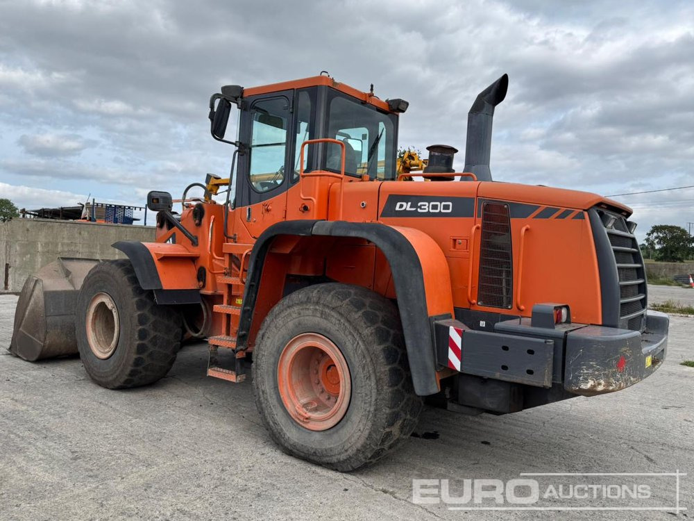 2007 Doosan DL300 - Încărcător frontal pe pneuri: Foto 2 2007 Doosan DL300 - Încărcător frontal pe pneuri: Foto 2