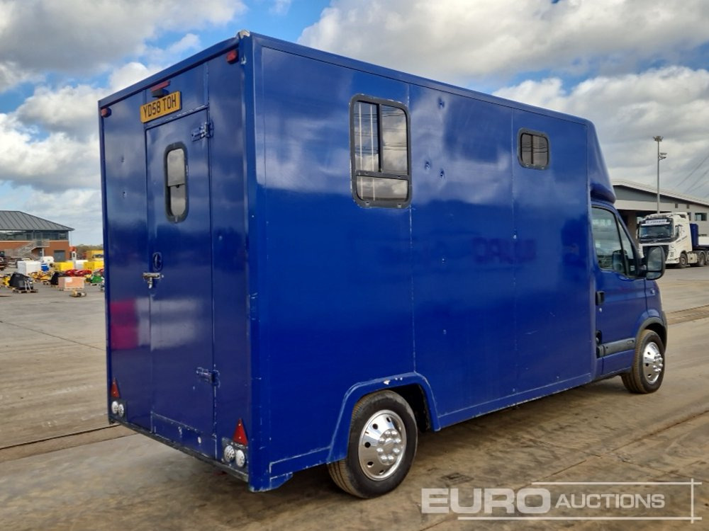 2008 Nissan Interstar - Autoutilitară box: Foto 5 2008 Nissan Interstar - Autoutilitară box: Foto 5