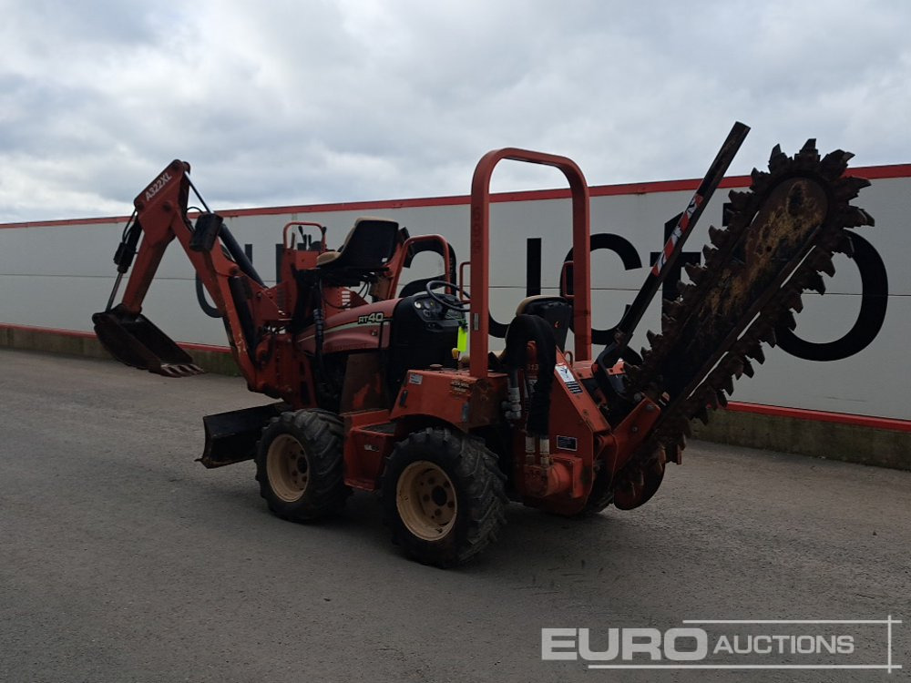 2009 Ditch Witch RT40 - Săpător de şanţuri: Foto 5 2009 Ditch Witch RT40 - Săpător de şanţuri: Foto 5