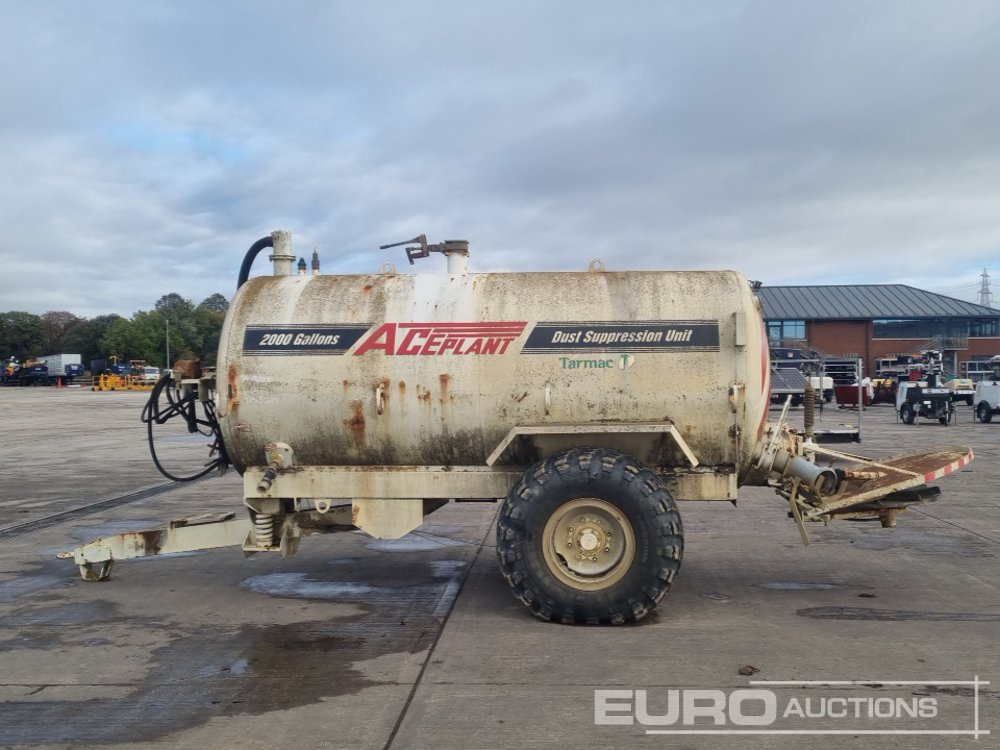 2010 Ace Single Axle Sprung Draw Bar 9000 Litre Dust Supression Unit - Rezervor de stocare: Foto 2 2010 Ace Single Axle Sprung Draw Bar 9000 Litre Dust Supression Unit - Rezervor de stocare: Foto 2