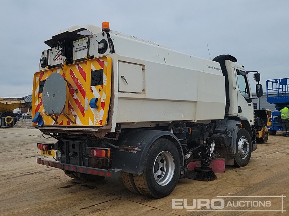 2011 DAF LF55.250 - Măturătoare stradală: Foto 5 2011 DAF LF55.250 - Măturătoare stradală: Foto 5
