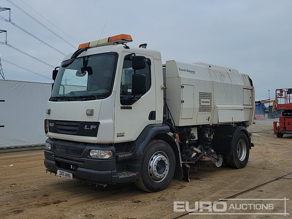 2011 DAF LF55.250 - Măturătoare stradală: Foto 1 2011 DAF LF55.250 - Măturătoare stradală: Foto 1