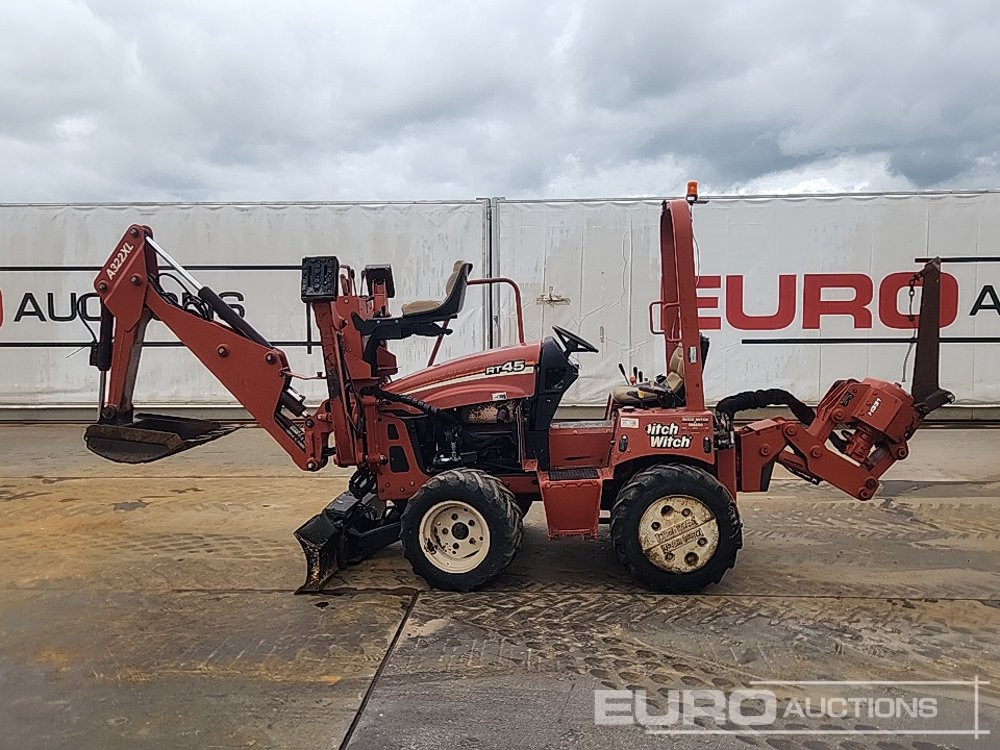 2011 Ditch Witch RT45 - Săpător de şanţuri: Foto 3 2011 Ditch Witch RT45 - Săpător de şanţuri: Foto 3