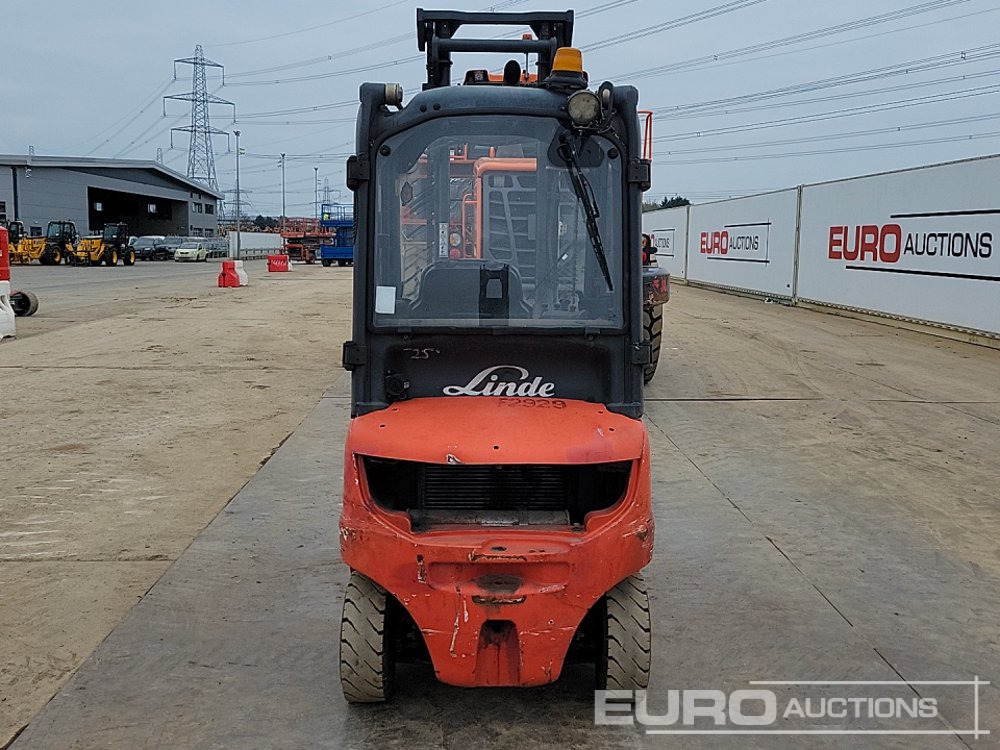 2011 Linde H18D-01 - Motostivuitor: Foto 4 2011 Linde H18D-01 - Motostivuitor: Foto 4