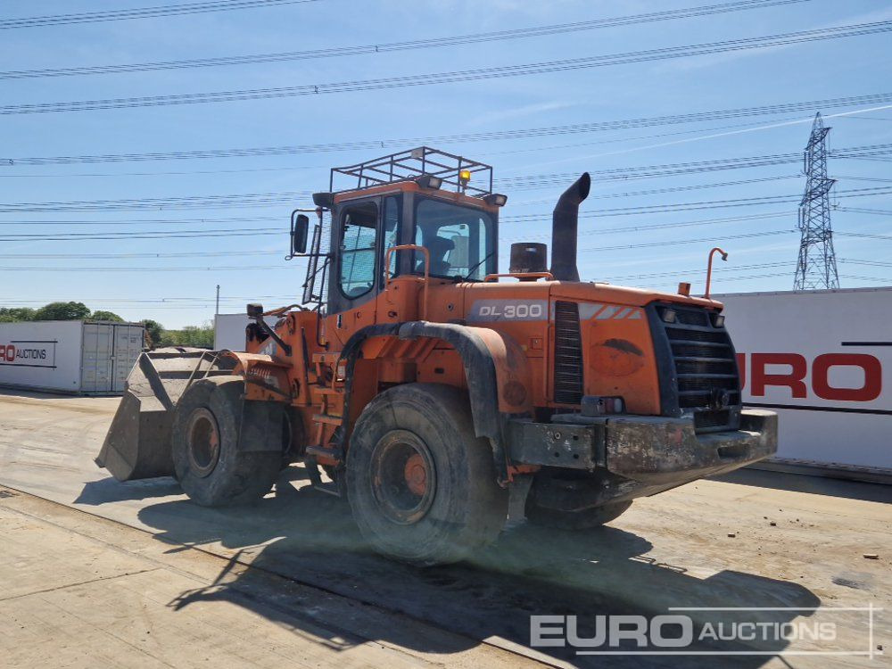 2012 Doosan DL 300 - Încărcător frontal pe pneuri: Foto 3 2012 Doosan DL 300 - Încărcător frontal pe pneuri: Foto 3