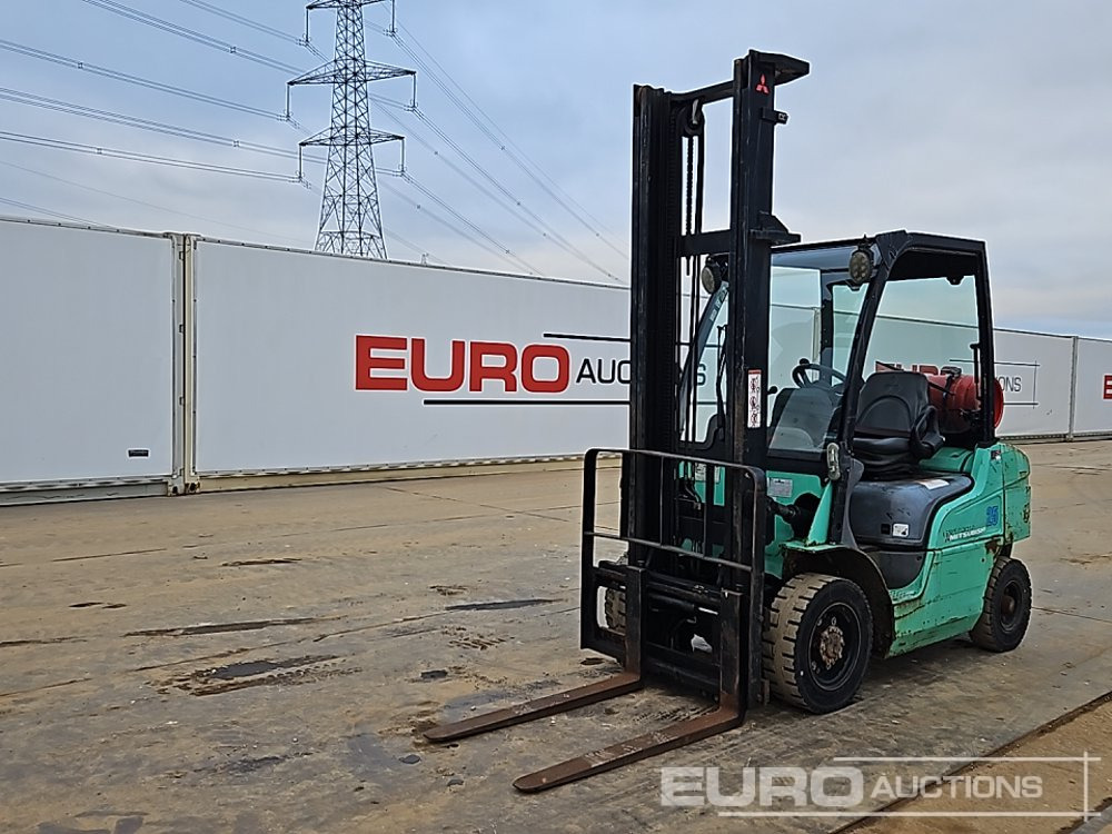 2012 Mitsubishi FG25N - Motostivuitor: Foto 1 2012 Mitsubishi FG25N - Motostivuitor: Foto 1