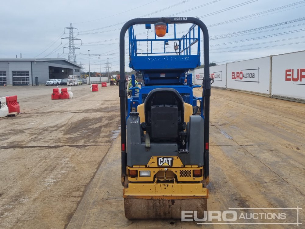 2013 CAT CB14B - Cilindru compactor: Foto 4 2013 CAT CB14B - Cilindru compactor: Foto 4