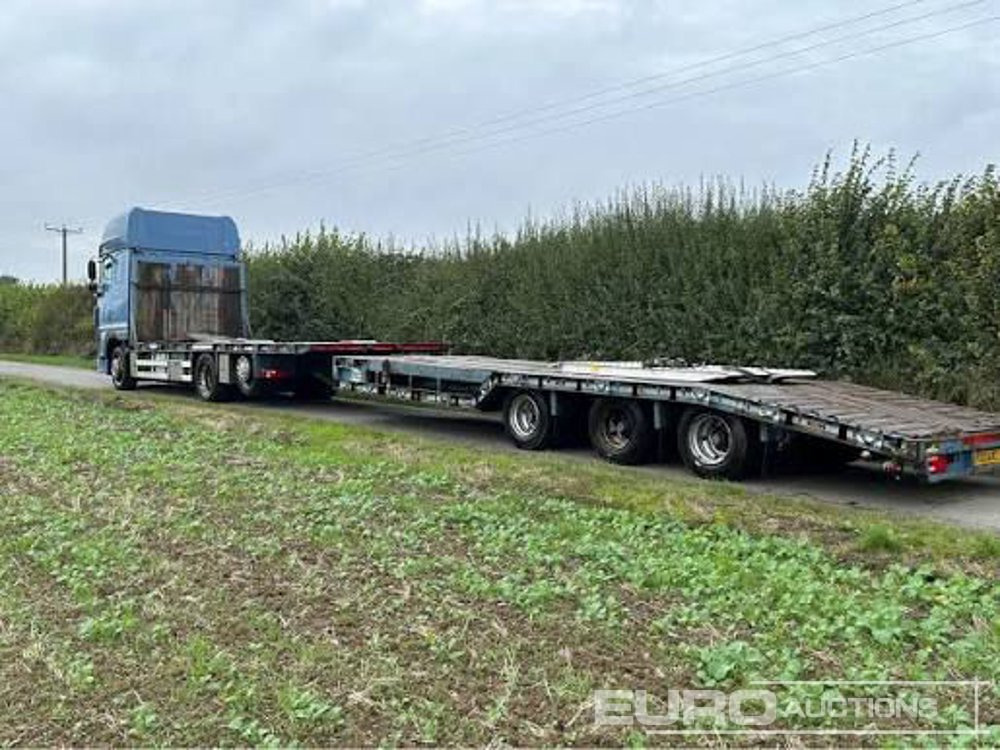 2013 DAF XF105 - Camion platformă: Foto 2 2013 DAF XF105 - Camion platformă: Foto 2