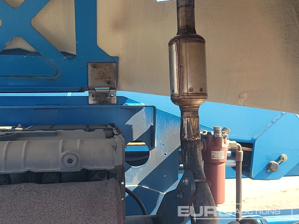Autopropulsată platformă 2013 Genie Z-45/25J: Foto 30