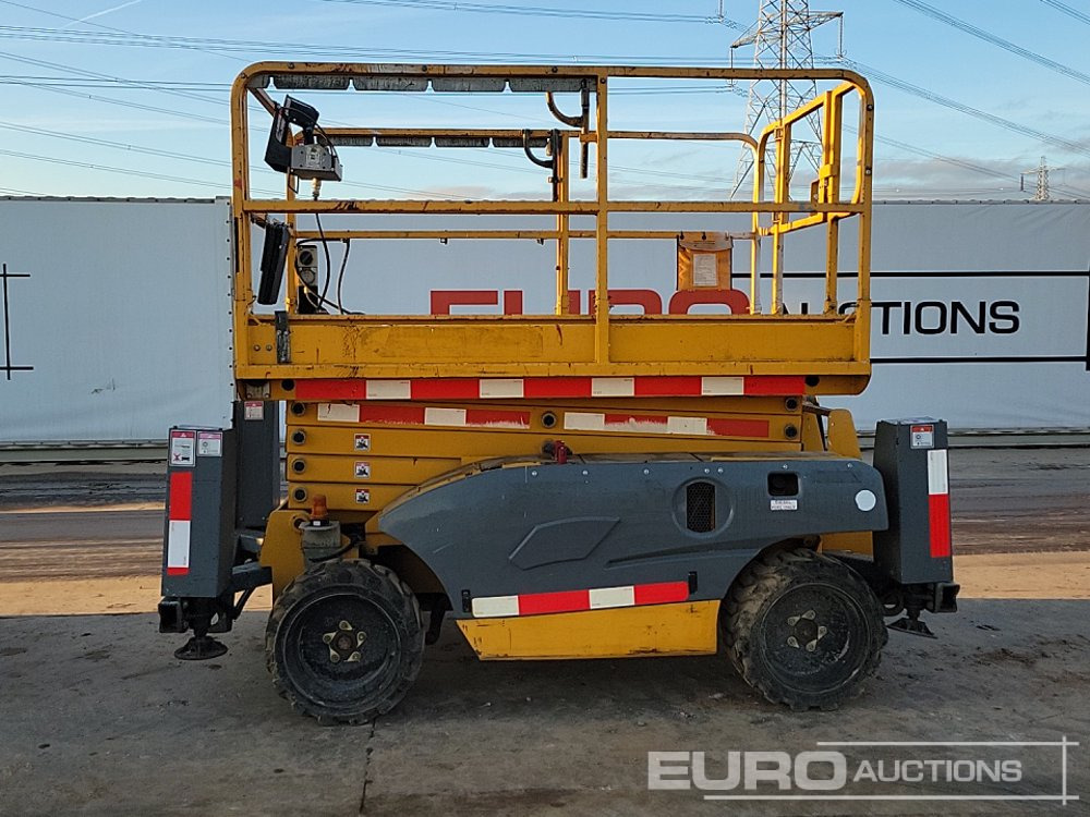 2013 Haulotte Compact 12DX - Autopropulsată platformă: Foto 2 2013 Haulotte Compact 12DX - Autopropulsată platformă: Foto 2