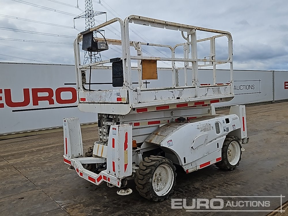 2013 Haulotte Compact 12DX - Autopropulsată platformă: Foto 1 2013 Haulotte Compact 12DX - Autopropulsată platformă: Foto 1
