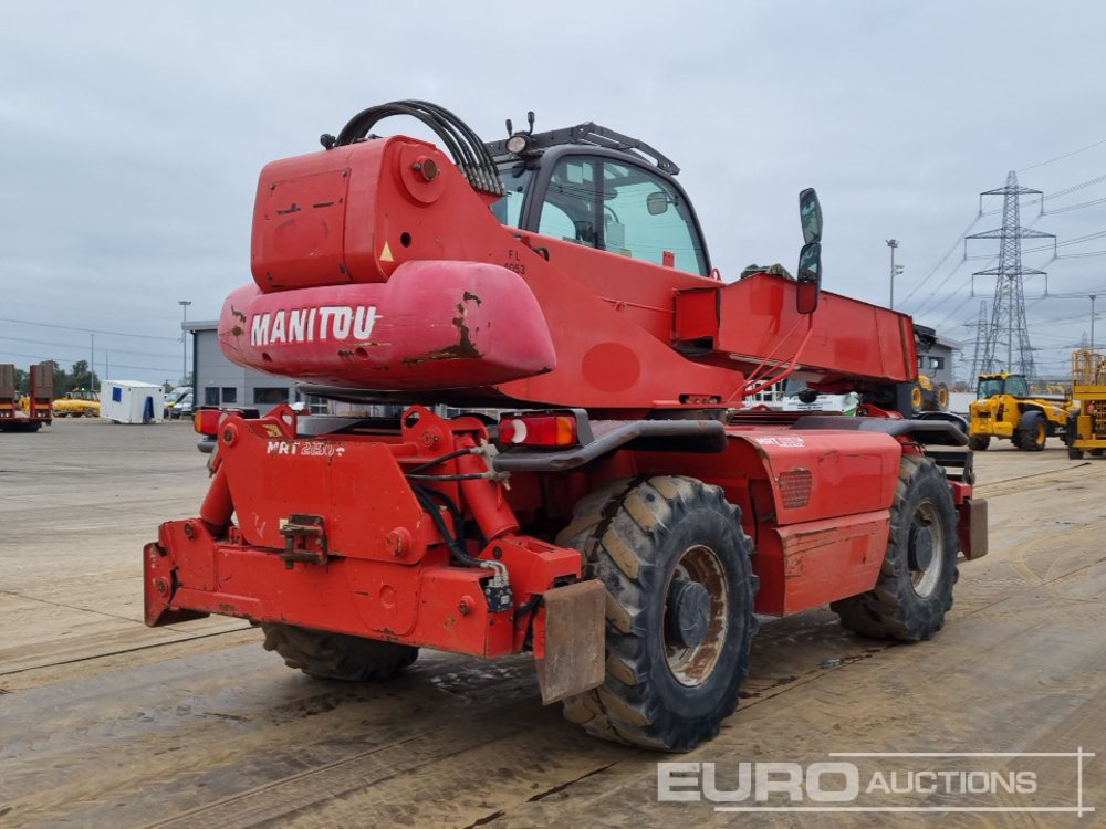 2013 Manitou MRT2150 - Stivuitor telescopic: Foto 5 2013 Manitou MRT2150 - Stivuitor telescopic: Foto 5