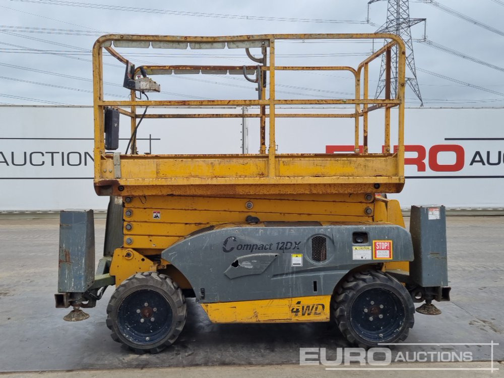 2014 Haulotte Compact 12DX - Autopropulsată platformă: Foto 2 2014 Haulotte Compact 12DX - Autopropulsată platformă: Foto 2