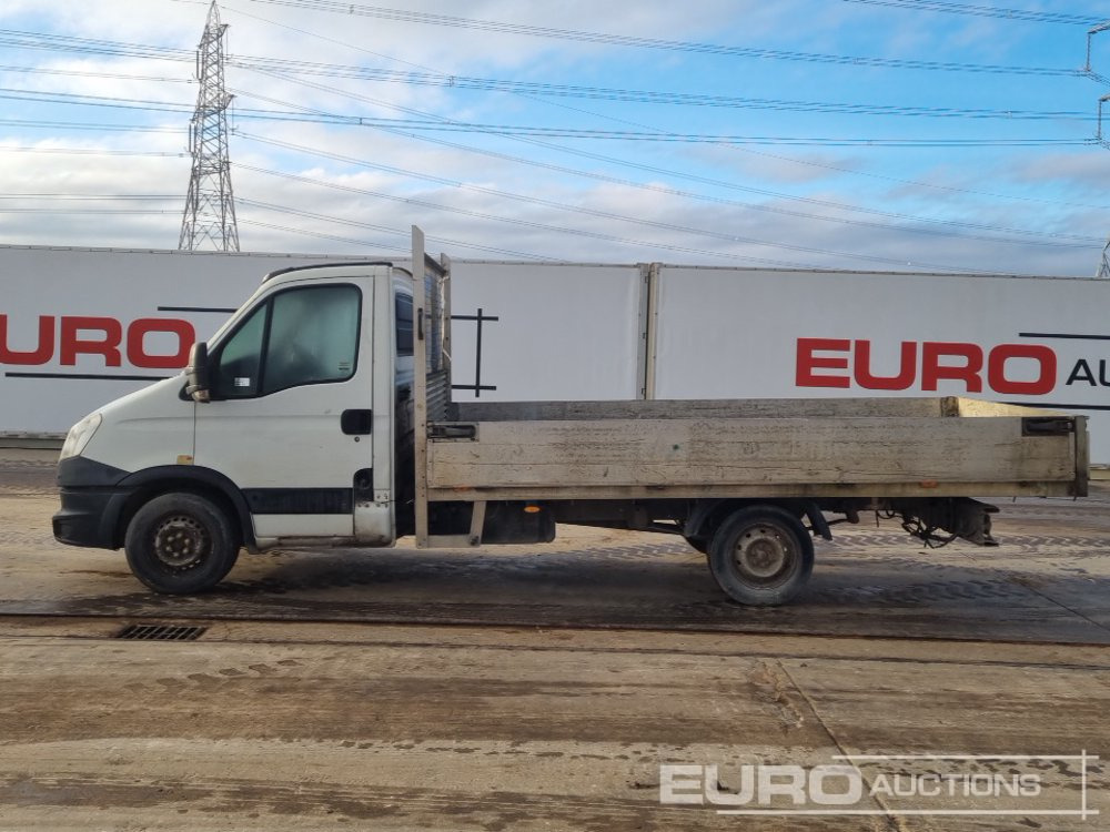 2014 Iveco Daily 35S11 - Autoutilitară cu platformă: Foto 2 2014 Iveco Daily 35S11 - Autoutilitară cu platformă: Foto 2