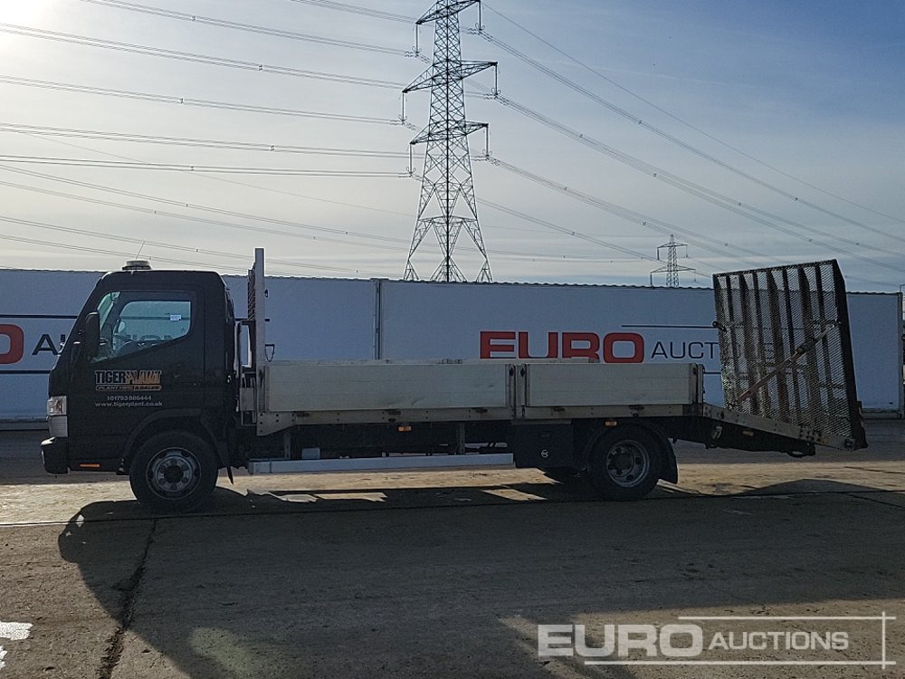 2014 Mitsubishi Canter 7C15 - Camion platformă: Foto 2 2014 Mitsubishi Canter 7C15 - Camion platformă: Foto 2