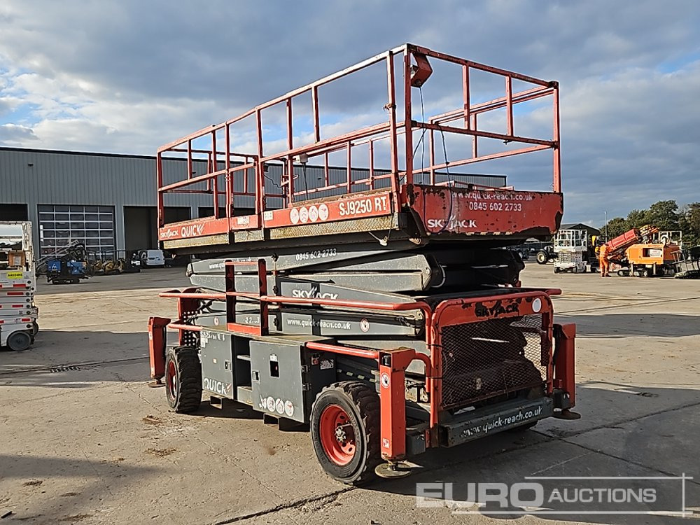 2014 SkyJack SJ9250 - Autopropulsată platformă: Foto 3 2014 SkyJack SJ9250 - Autopropulsată platformă: Foto 3