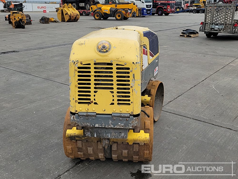 2014 Wacker Neuson Roller RT82-SC2 - Maşină de asfaltat: Foto 4 2014 Wacker Neuson Roller RT82-SC2 - Maşină de asfaltat: Foto 4