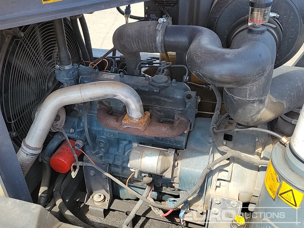 Compresor de aer 2015 Atlas Copco XAS67KD: Foto 21