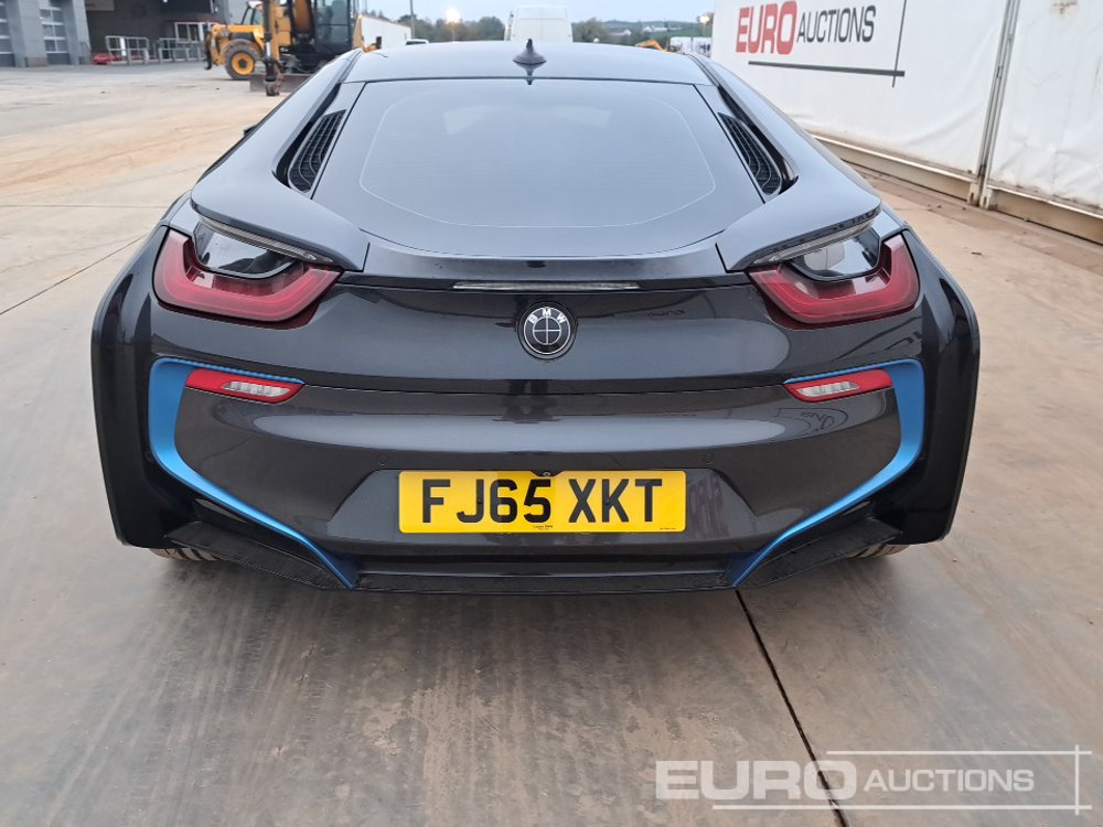2015 BMW I8 - Automobil: Foto 4 2015 BMW I8 - Automobil: Foto 4