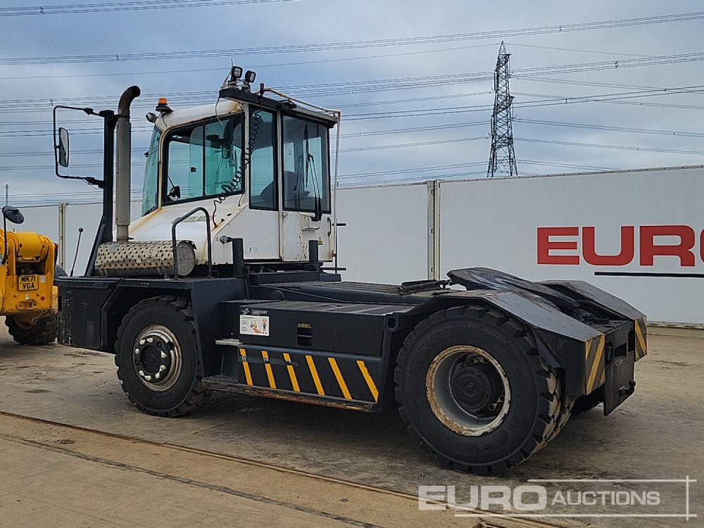 2015 Kalmar TR6181A - Tractor terminal: Foto 3 2015 Kalmar TR6181A - Tractor terminal: Foto 3