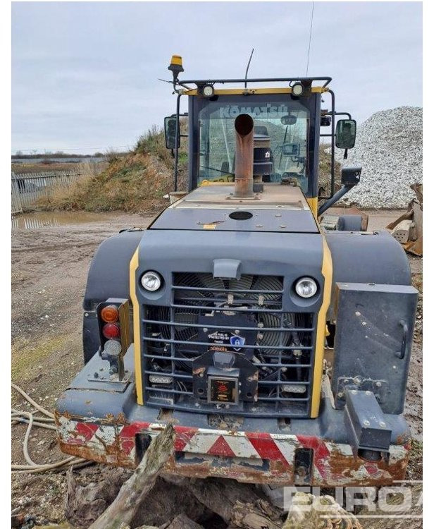 2015 Komatsu WA320-7 - Încărcător frontal pe pneuri: Foto 5 2015 Komatsu WA320-7 - Încărcător frontal pe pneuri: Foto 5